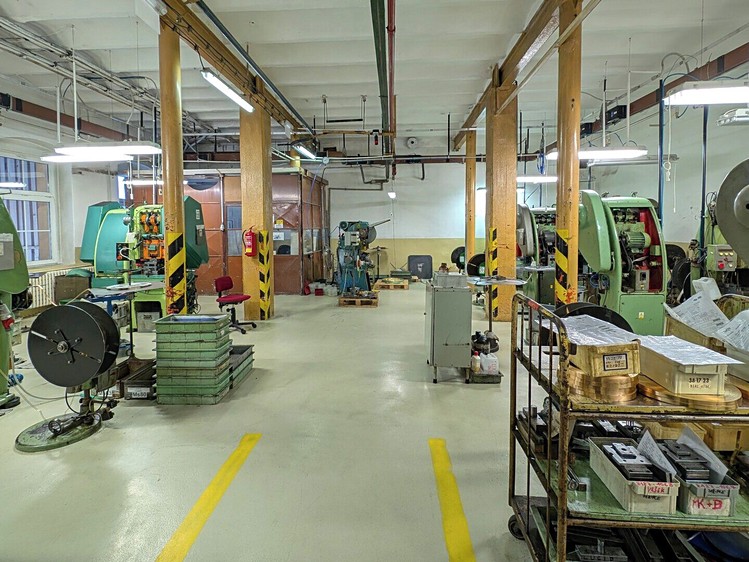 Prodej výrobní haly, prostoru 3 000 m² - foto 7
