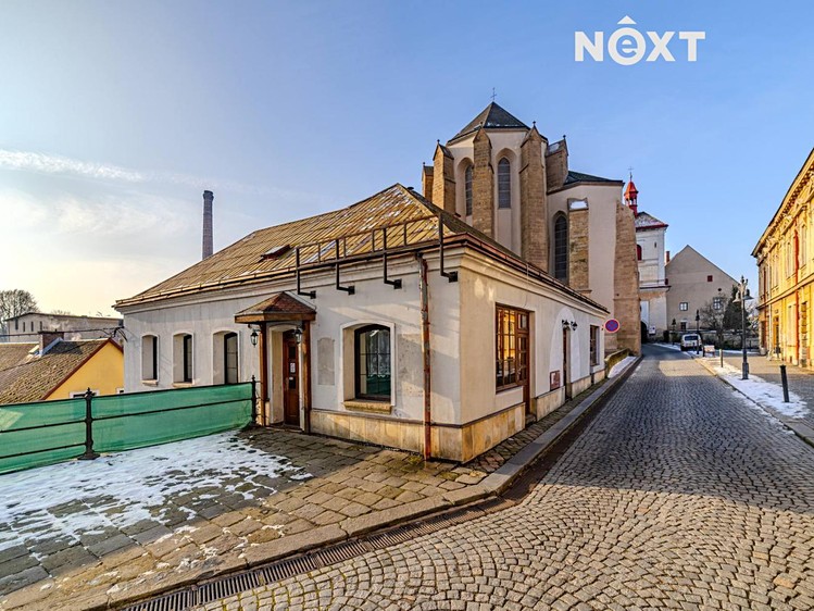 Prodej komerční nemovitosti 325 m² - foto 2
