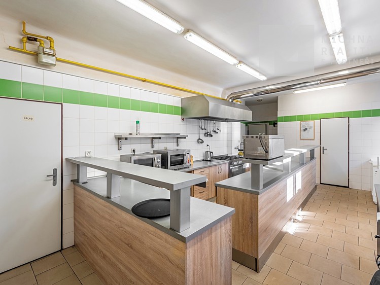 Prodej ubytovacího zařízení 375 m² - foto 7