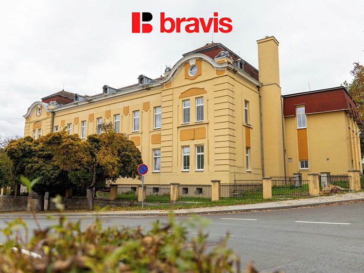 Prodej činžovního domu 1 024 m² - foto 1