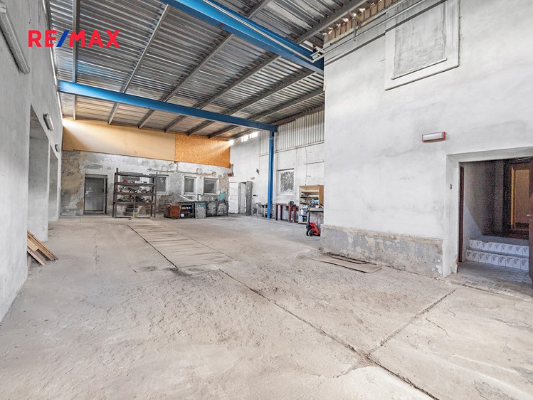 Prodej výrobní haly, prostoru 1 220 m² - foto 6