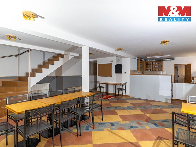 Prodej obchodního prostoru 305 m² - foto 3