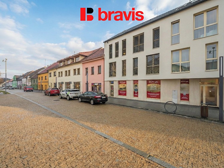 Prodej obchodního prostoru 99 m² - foto 1