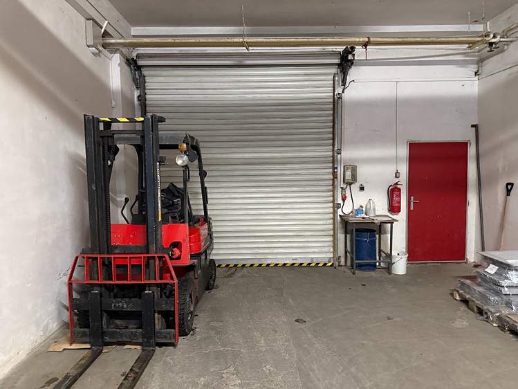 Prodej výrobní haly, prostoru 10 500 m² - foto 7