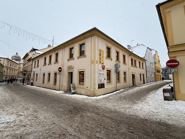 Prodej obchodního prostoru 720 m² - foto 1