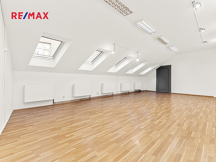 Prodej kanceláře 146 m² - foto 4