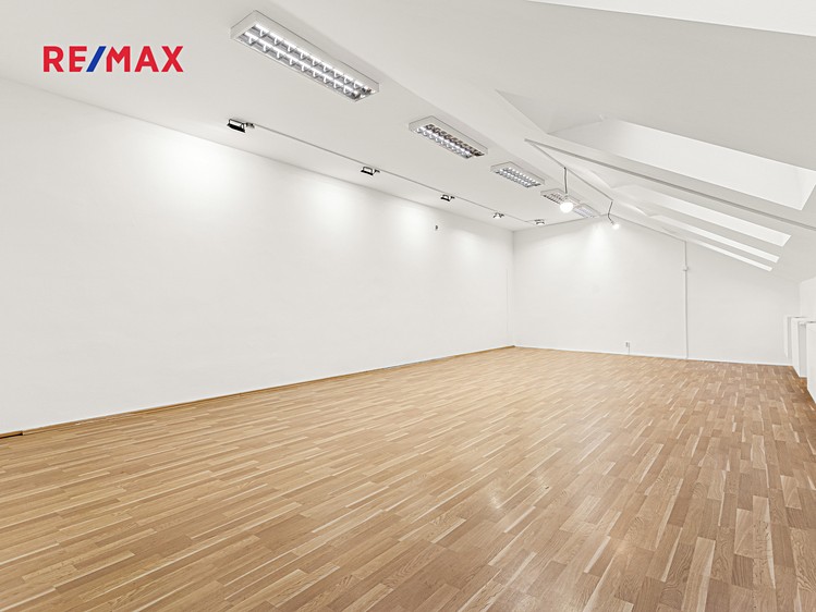 Prodej kanceláře 146 m² - foto 5