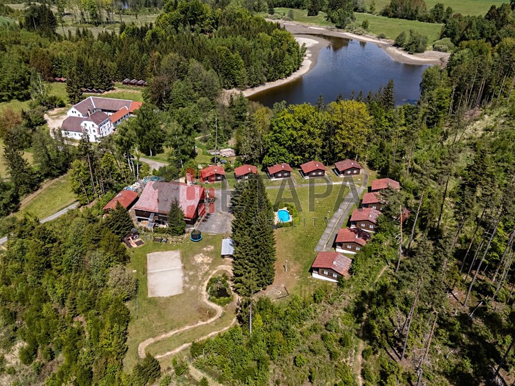 Prodej ubytovacího zařízení 903 m² - foto 1