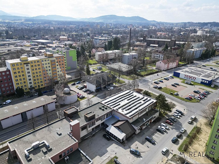 Prodej komerční nemovitosti 1 060 m² - foto 4