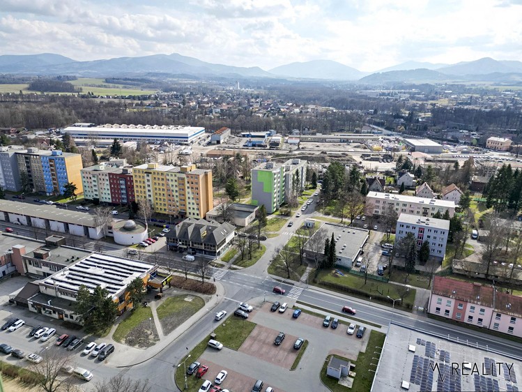 Prodej komerční nemovitosti 1 060 m² - foto 3