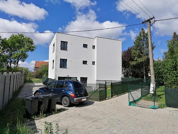 Prodej činžovního domu 303 m² - foto 1