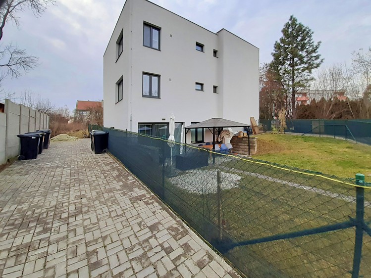Prodej činžovního domu 303 m² - foto 4