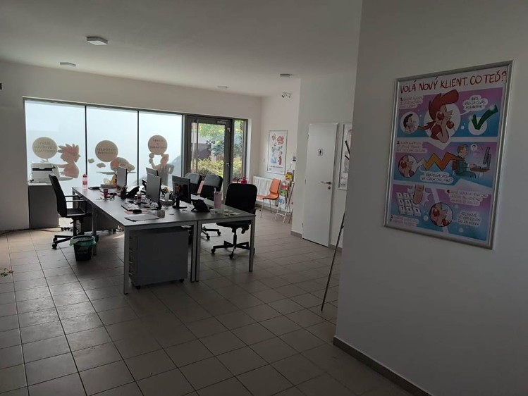 Prodej obchodního prostoru 110 m² - foto 4