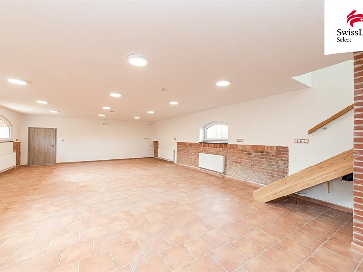 Prodej obchodního prostoru 230 m² - foto 3