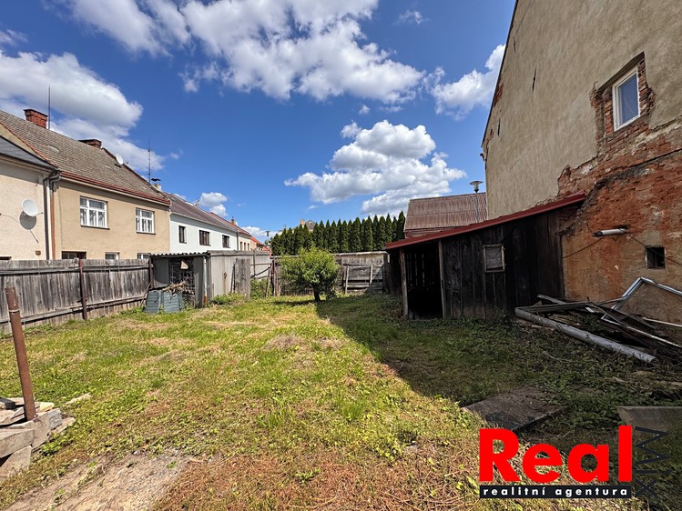 Prodej činžovního domu 175 m² - foto 2
