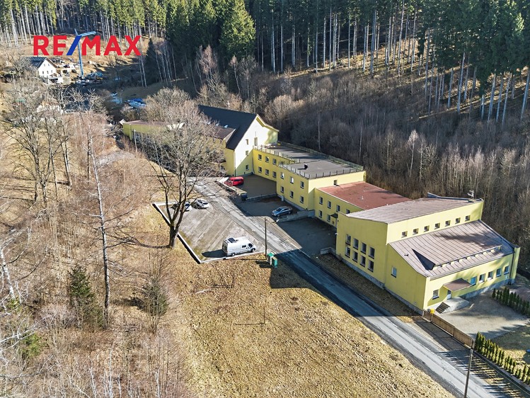 Prodej ubytovacího zařízení 1 978 m² - foto 1