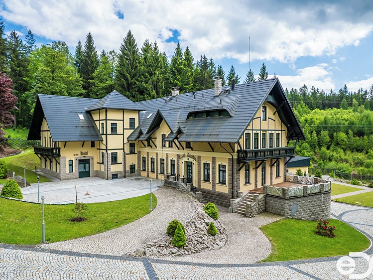 Prodej ubytovacího zařízení 2 930 m² - foto 1