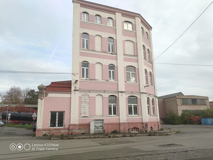 Prodej komerční nemovitosti 1 824 m² - foto 2