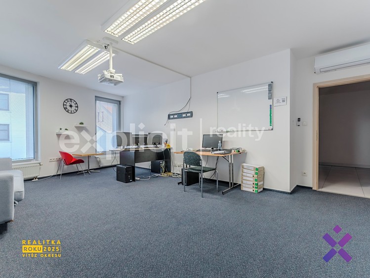 Prodej obchodního prostoru 630 m² - foto 7