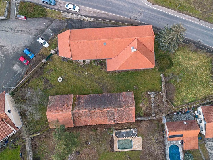 Prodej komerční nemovitosti 1 000 m² - foto 2