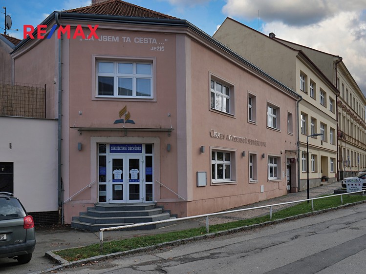 Prodej komerční nemovitosti 526 m² - foto 1