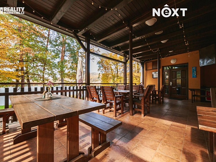 Prodej restaurace 304 m² - foto 1