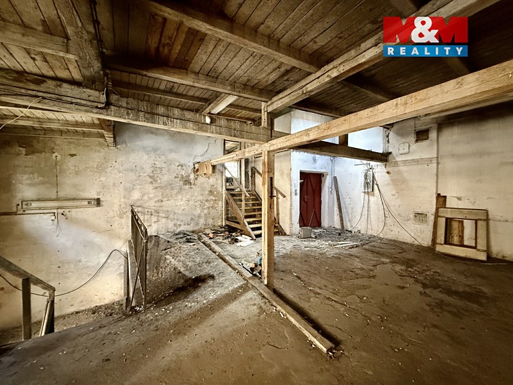 Prodej činžovního domu 800 m² - foto 7