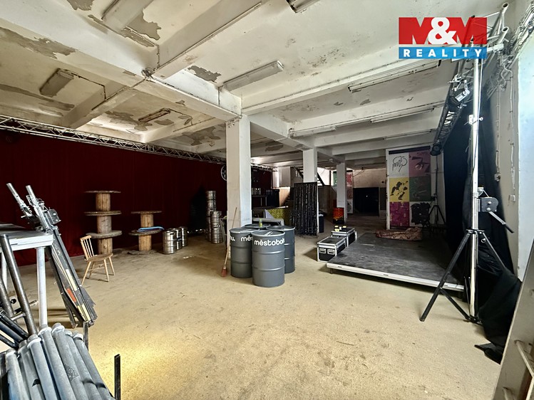 Prodej činžovního domu 800 m² - foto 5