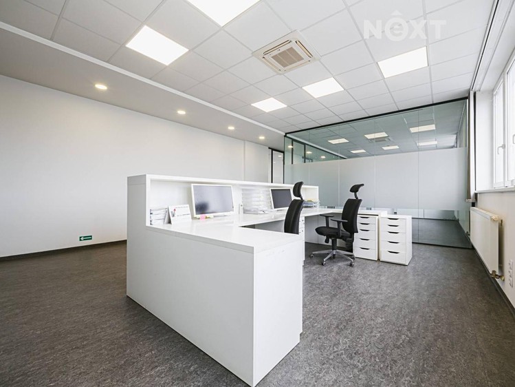 Prodej kanceláře 2 018 m² - foto 4