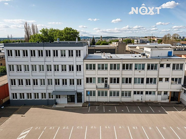 Prodej kanceláře 2 018 m² - foto 1