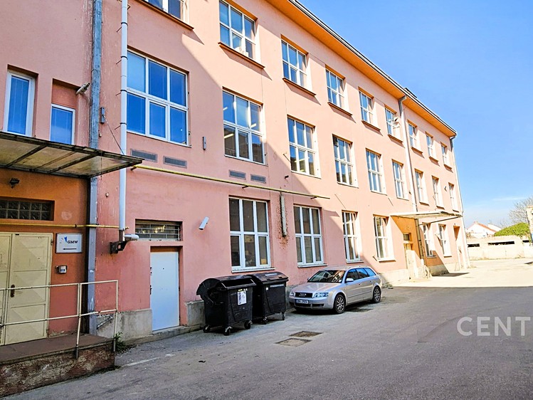 Prodej výrobní haly, prostoru 5 883 m² - foto 6