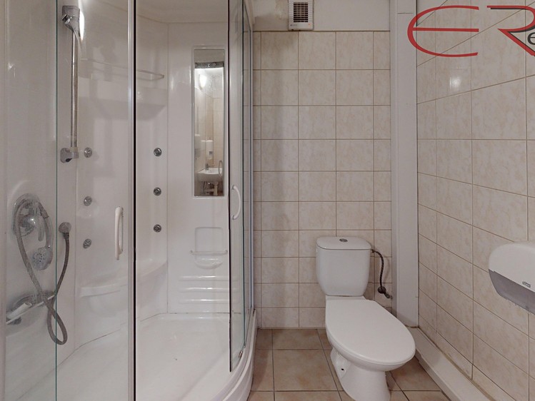 Prodej kanceláře 1 800 m² - foto 3