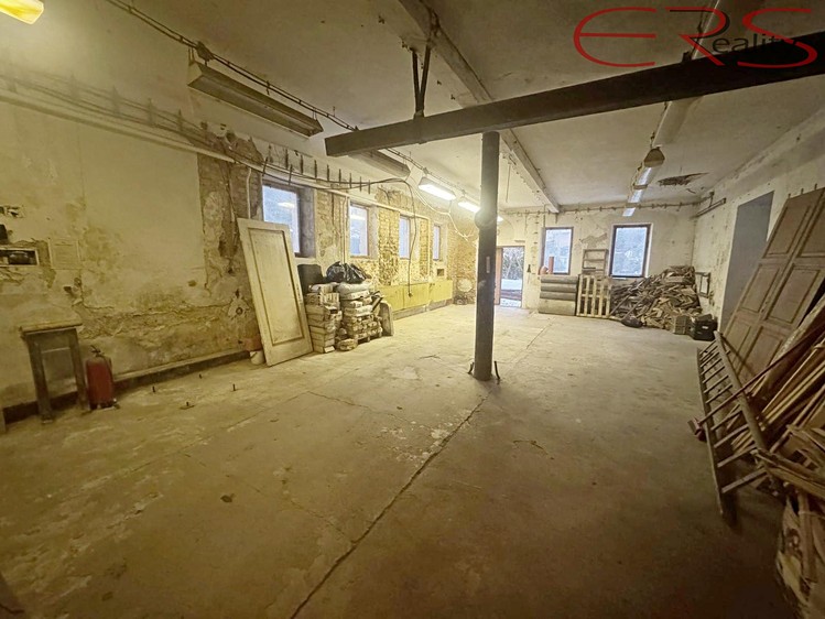 Prodej výrobní haly, prostoru 300 m² - foto 4