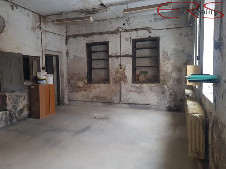 Prodej výrobní haly, prostoru 300 m² - foto 7