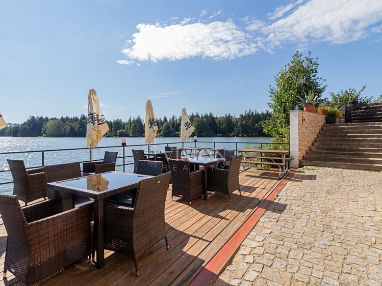 Prodej ubytovacího zařízení 300 m² - foto 2