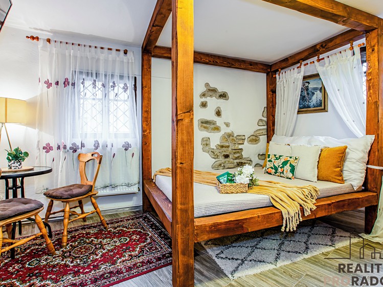 Prodej ubytovacího zařízení 220 m² - foto 8