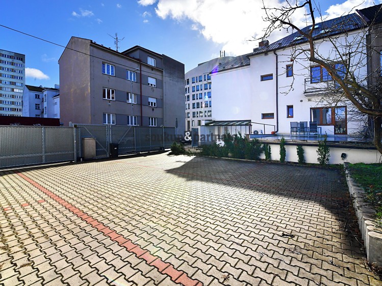 Prodej obchodního prostoru 384 m² - foto 5