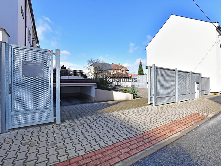 Prodej obchodního prostoru 384 m² - foto 6