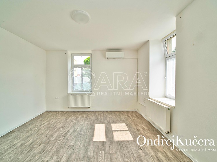 Prodej činžovního domu 800 m² - foto 3
