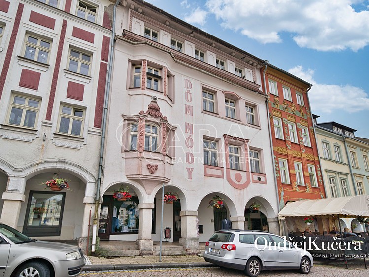 Prodej činžovního domu 857 m² - foto 1