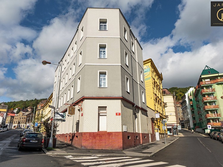 Prodej činžovního domu 885 m² - foto 1