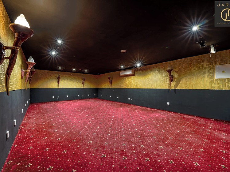Prodej obchodního prostoru 450 m² - foto 5