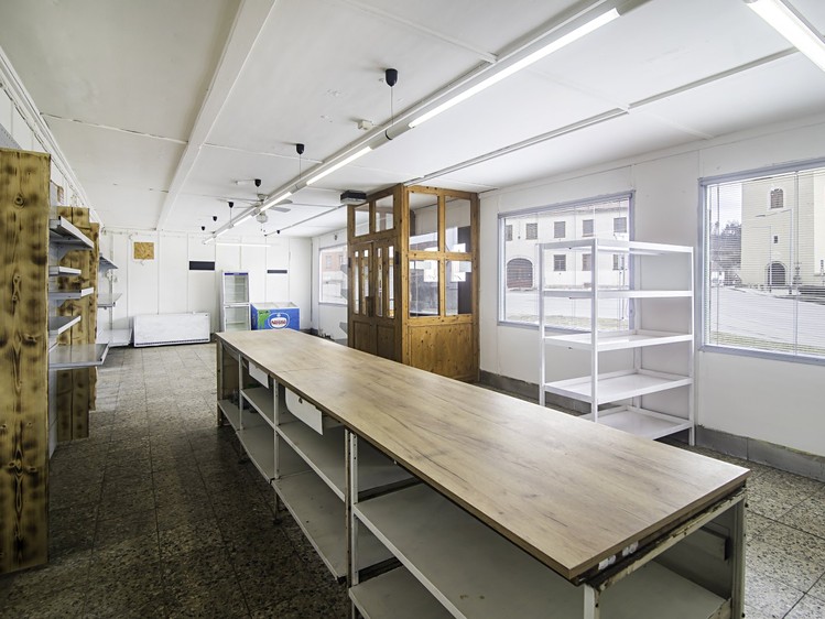 Prodej obchodního prostoru 110 m² - foto 3