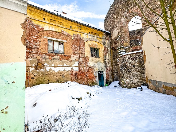 Prodej komerční nemovitosti 4 000 m² - foto 5