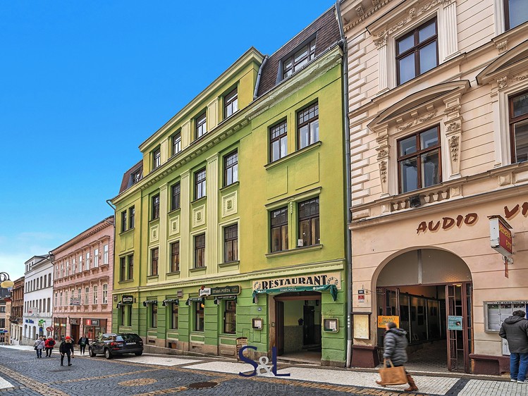 Prodej činžovního domu 1 000 m² - foto 1