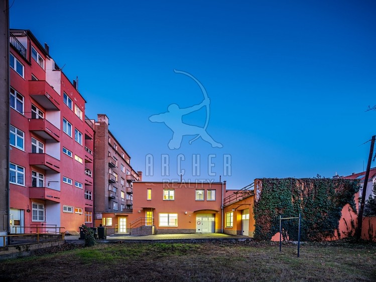 Prodej kanceláře 319 m² - foto 4