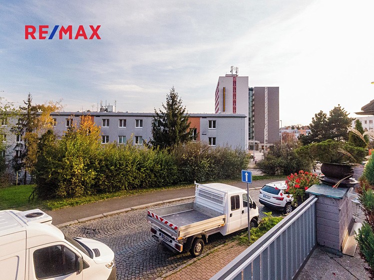 Prodej obchodního prostoru 109 m² - foto 4