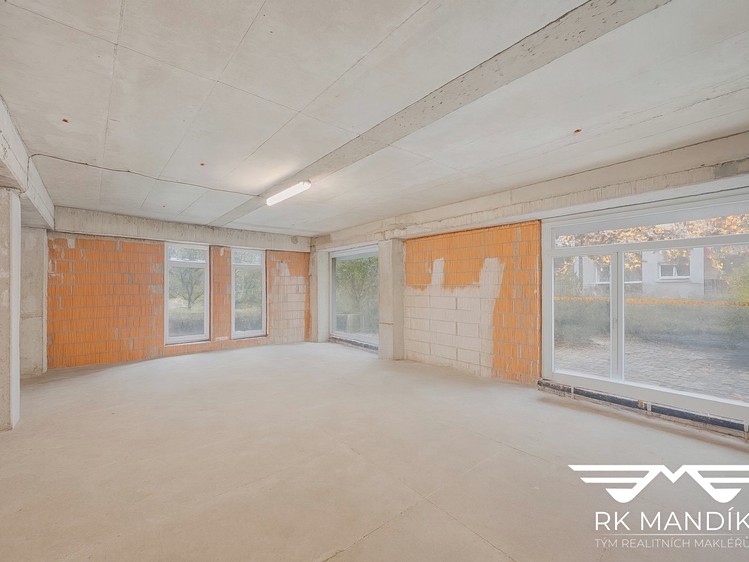 Prodej obchodního prostoru 90 m² - foto 3
