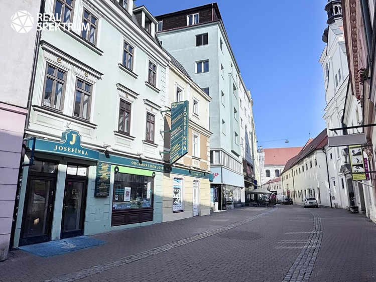 Prodej činžovního domu 915 m² - foto 2