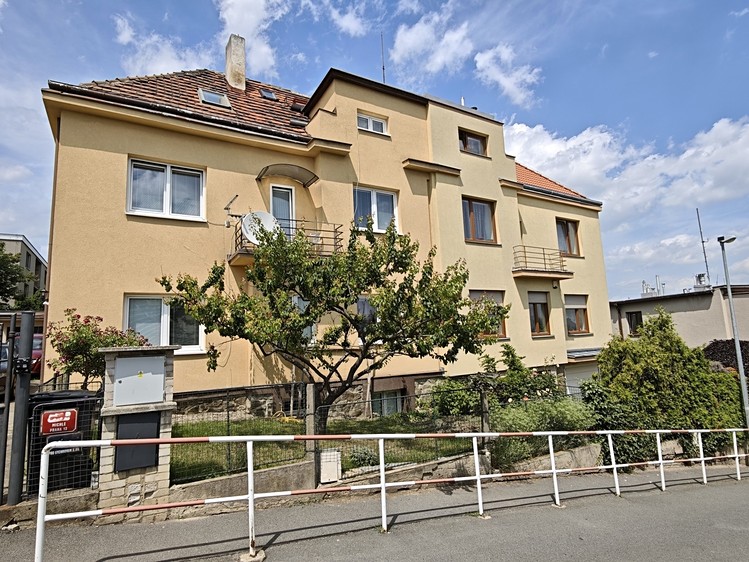 Prodej ubytovacího zařízení 255 m² - foto 2